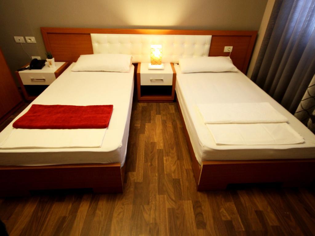 Hotel Bylis 3*